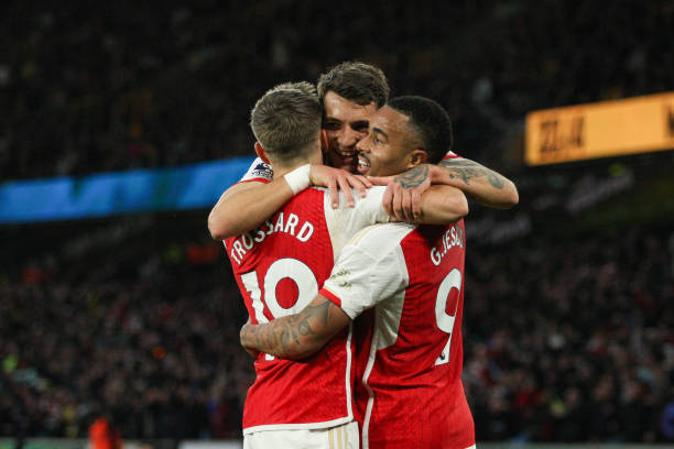 光聚焦的目 光聚焦的目